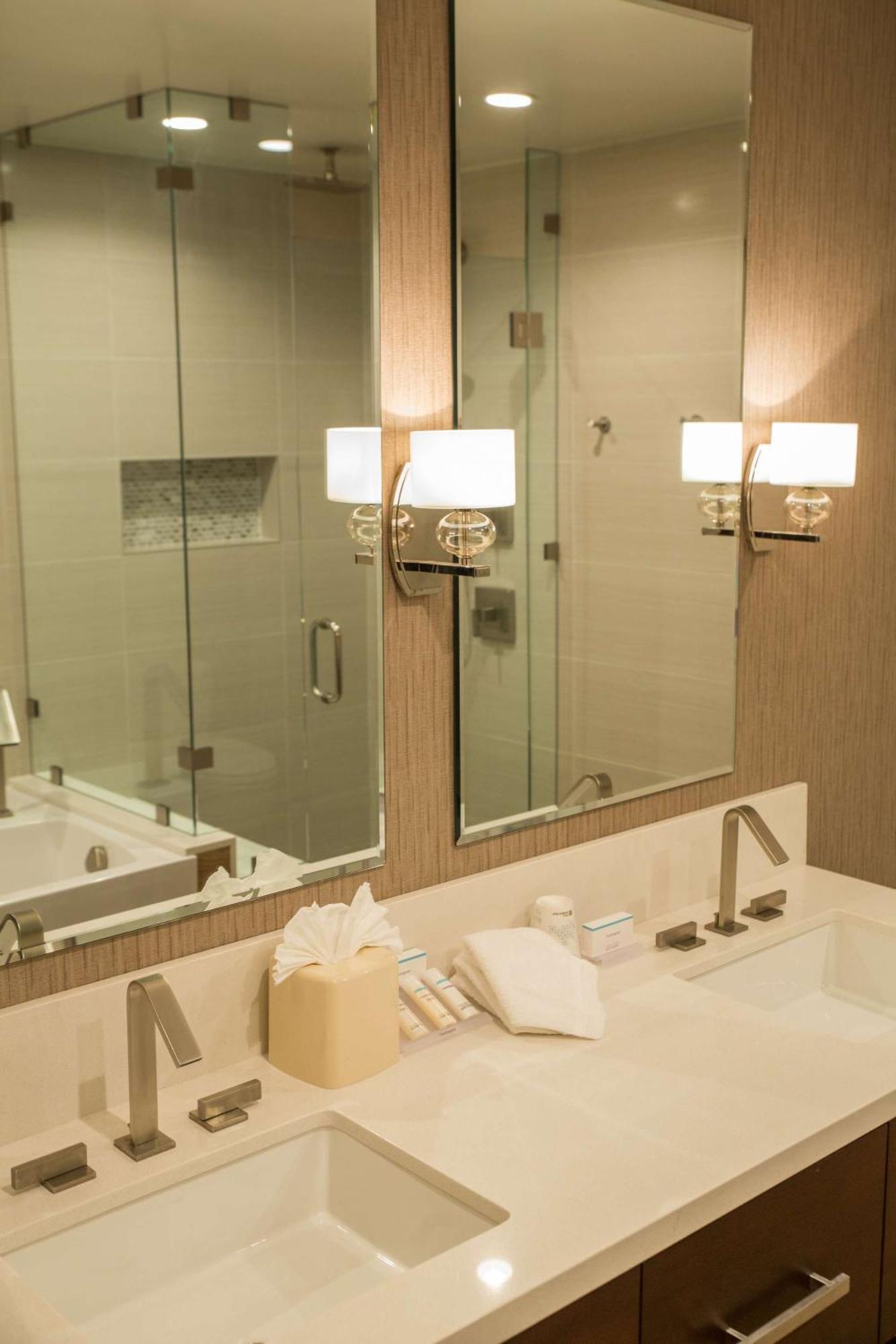 Hilton Garden Inn Montebello / Los Angeles Экстерьер фото